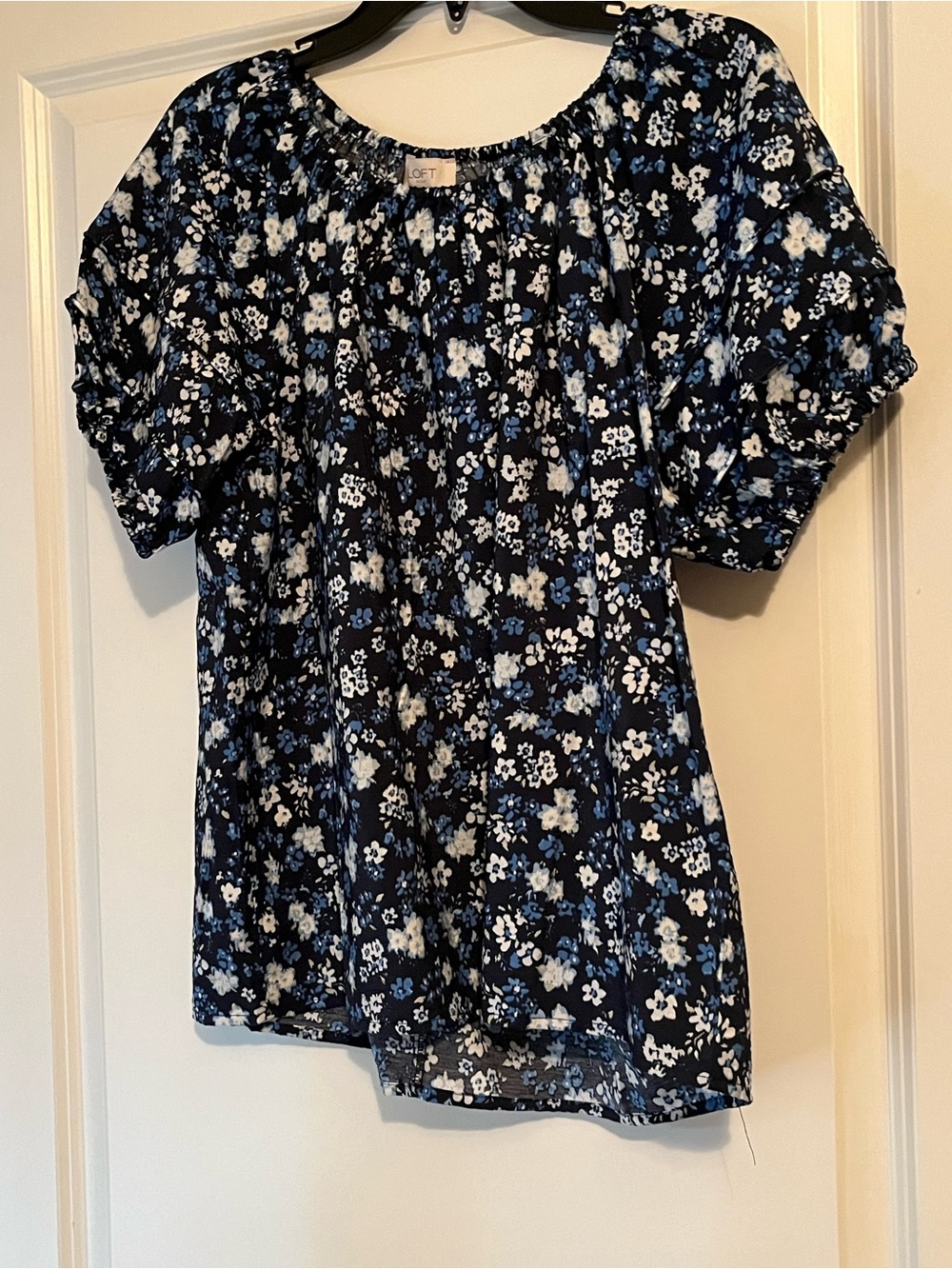 LOFT Navy Blue Floral Puff-Sleeve Blouse
